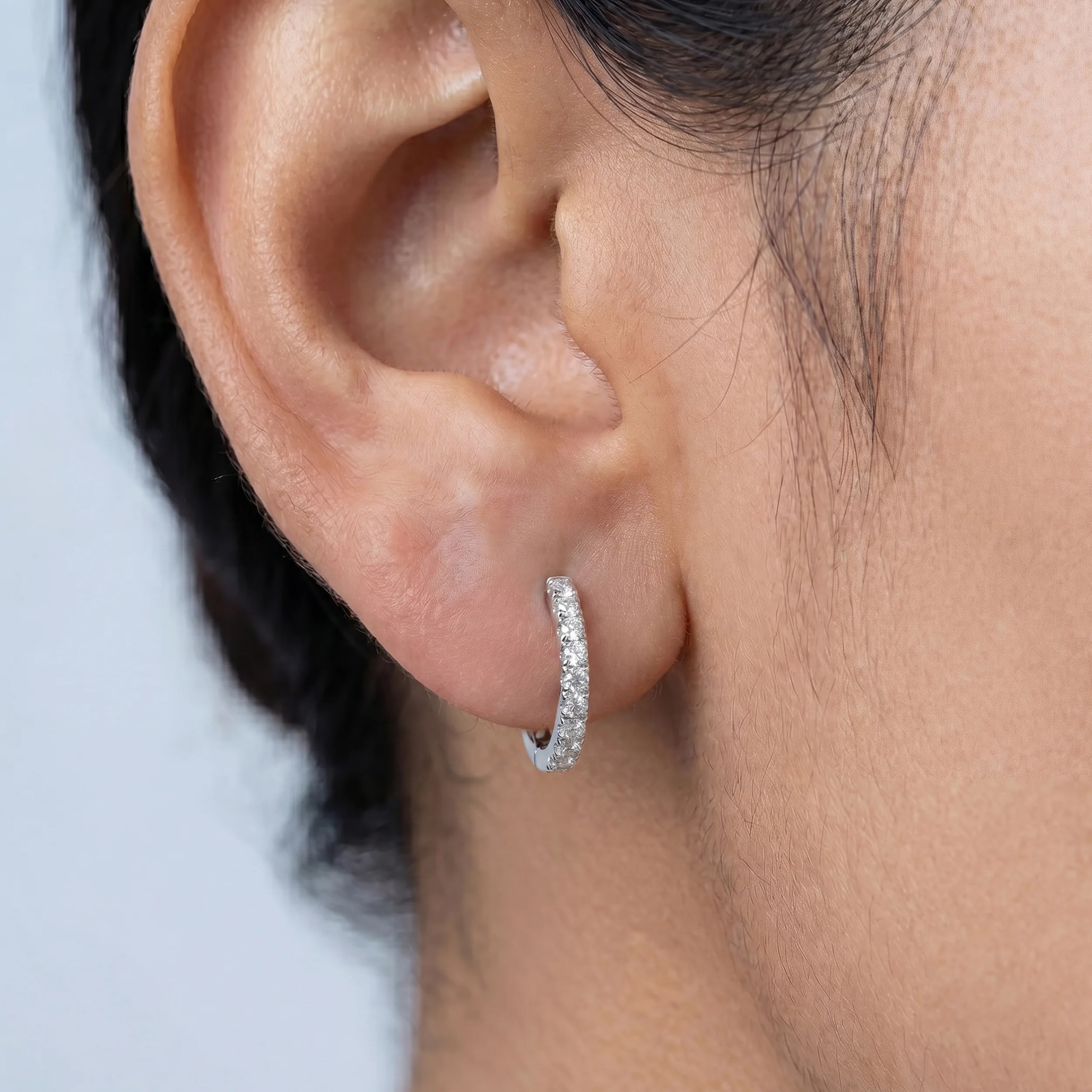 Brilliant Round Diamond Hoop Earrings