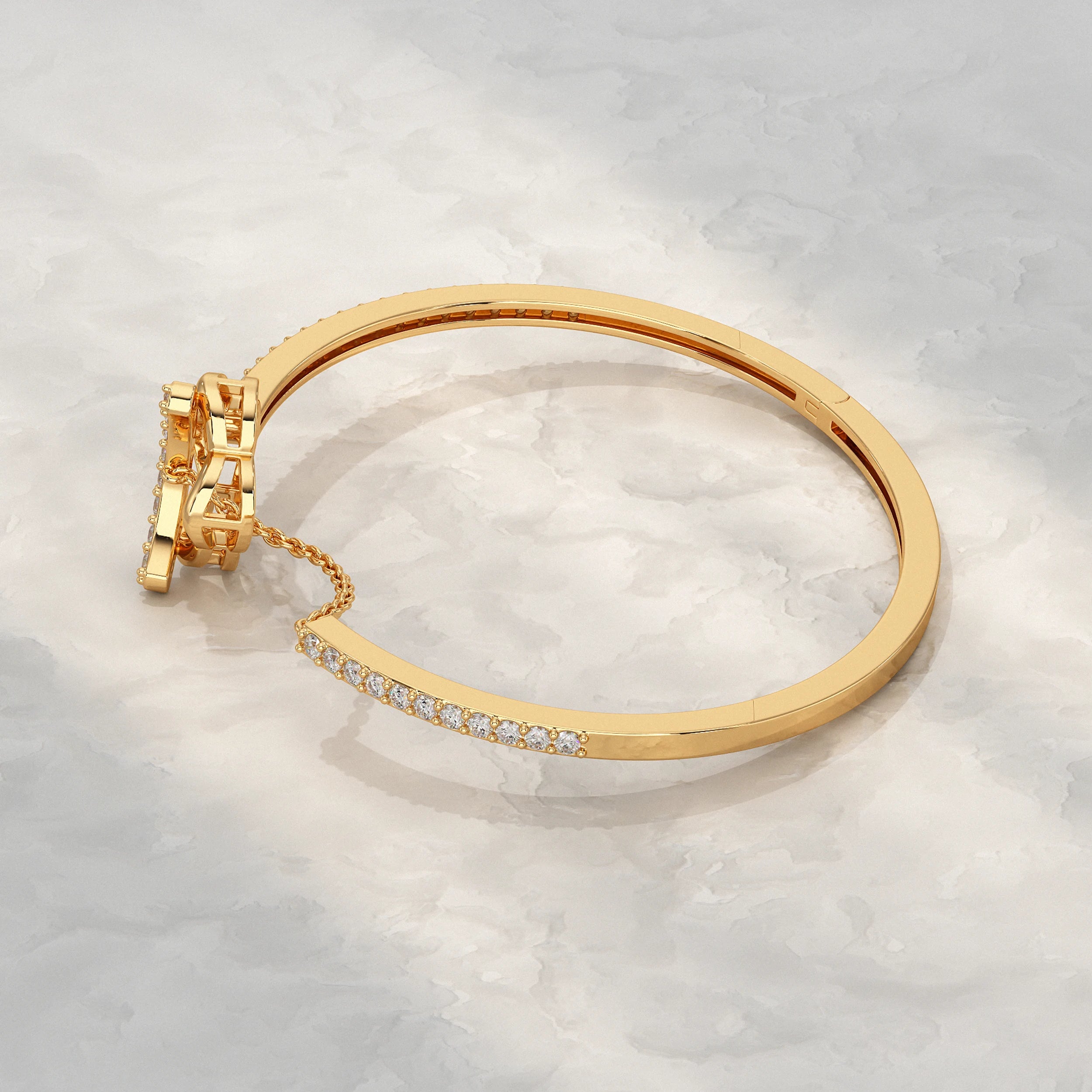 Round Lab Diamond Clover Motif Bangle