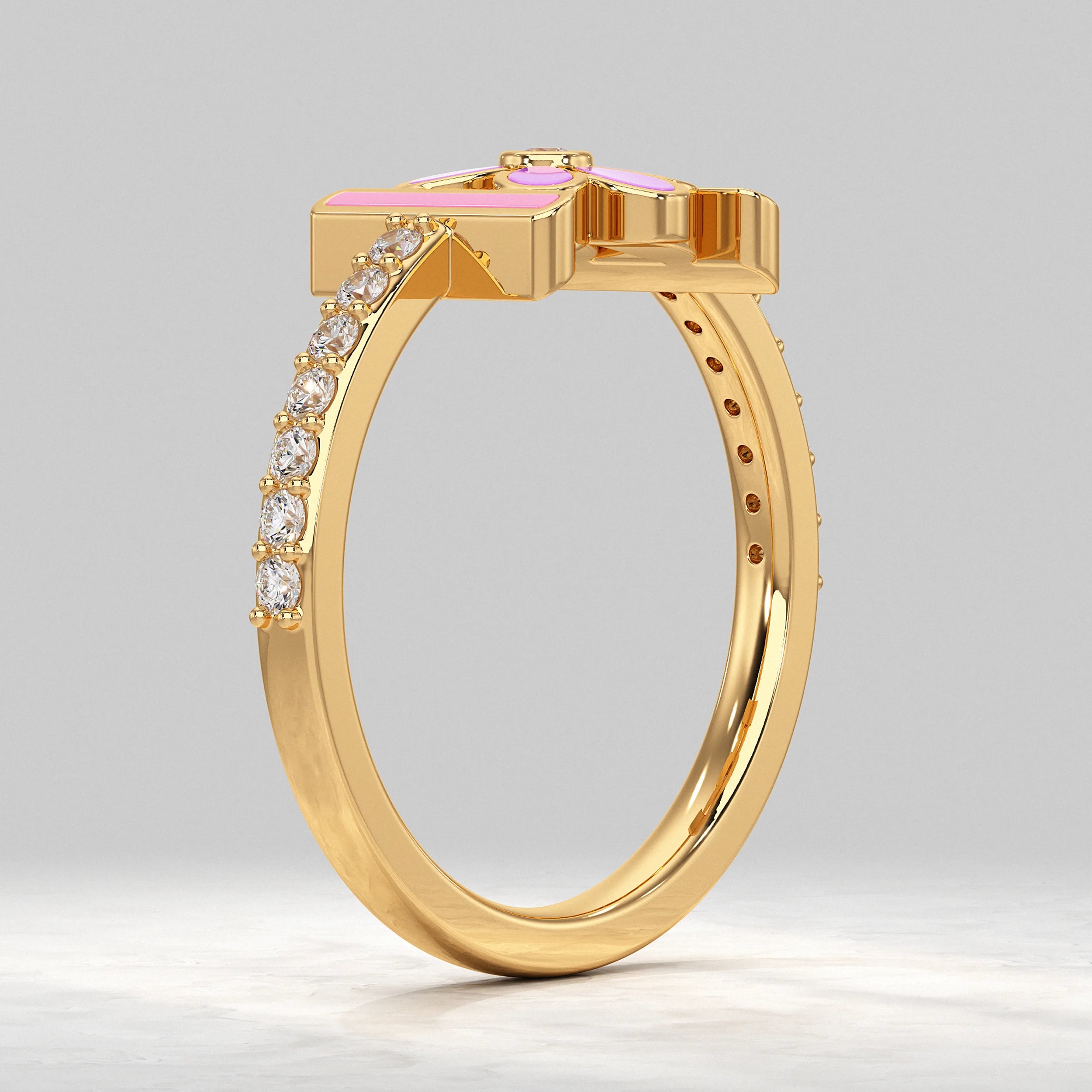 Yellow-Gold-Ring-With-Flower-and- Round-Cut-Diamond