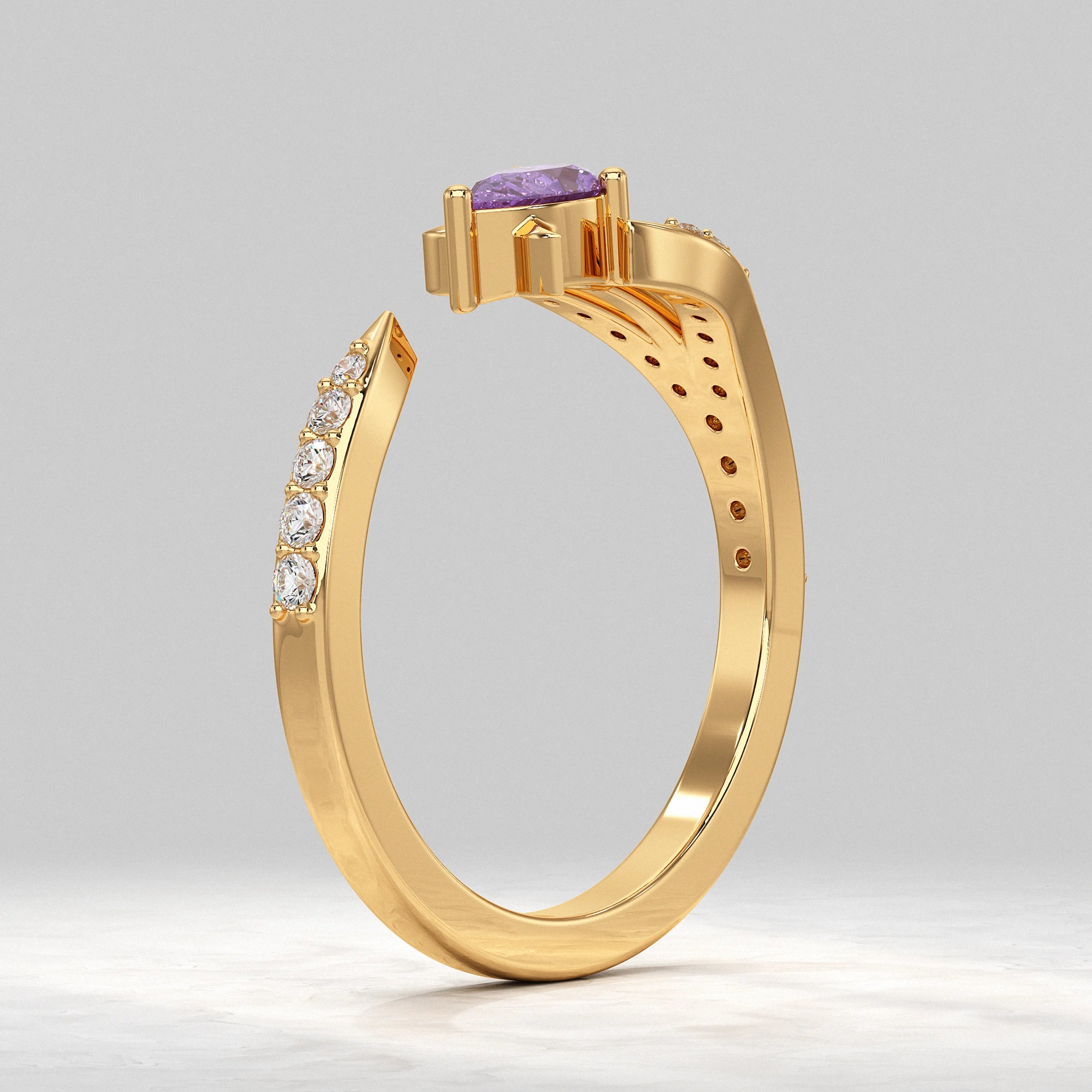 Yellow-Gold-Ring-With-Lab-Round-Cut-Diamond
