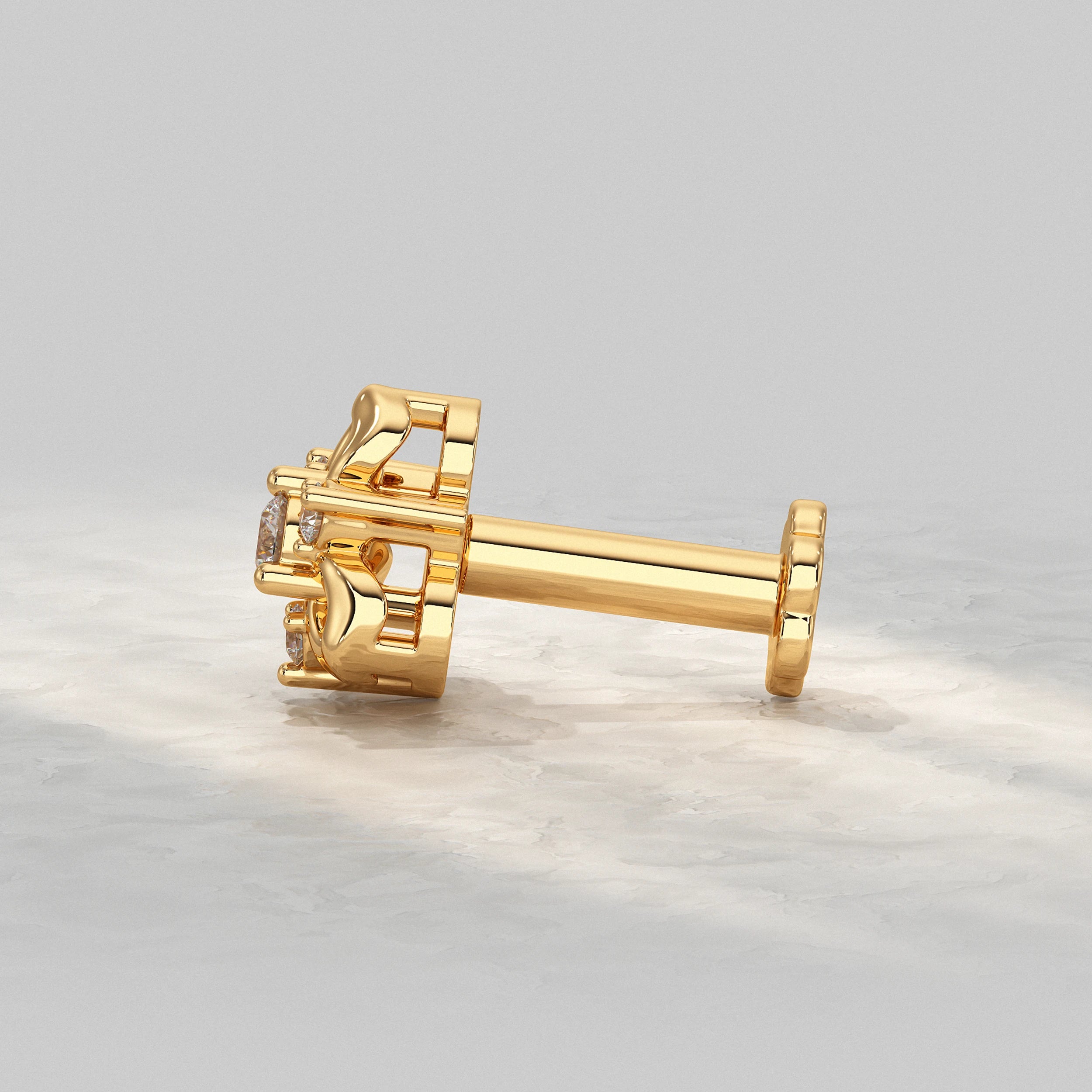 Vintage-Style-Yellow-Gold-Nose-Pin-With-Floral-Diamond-Cluster-Setting