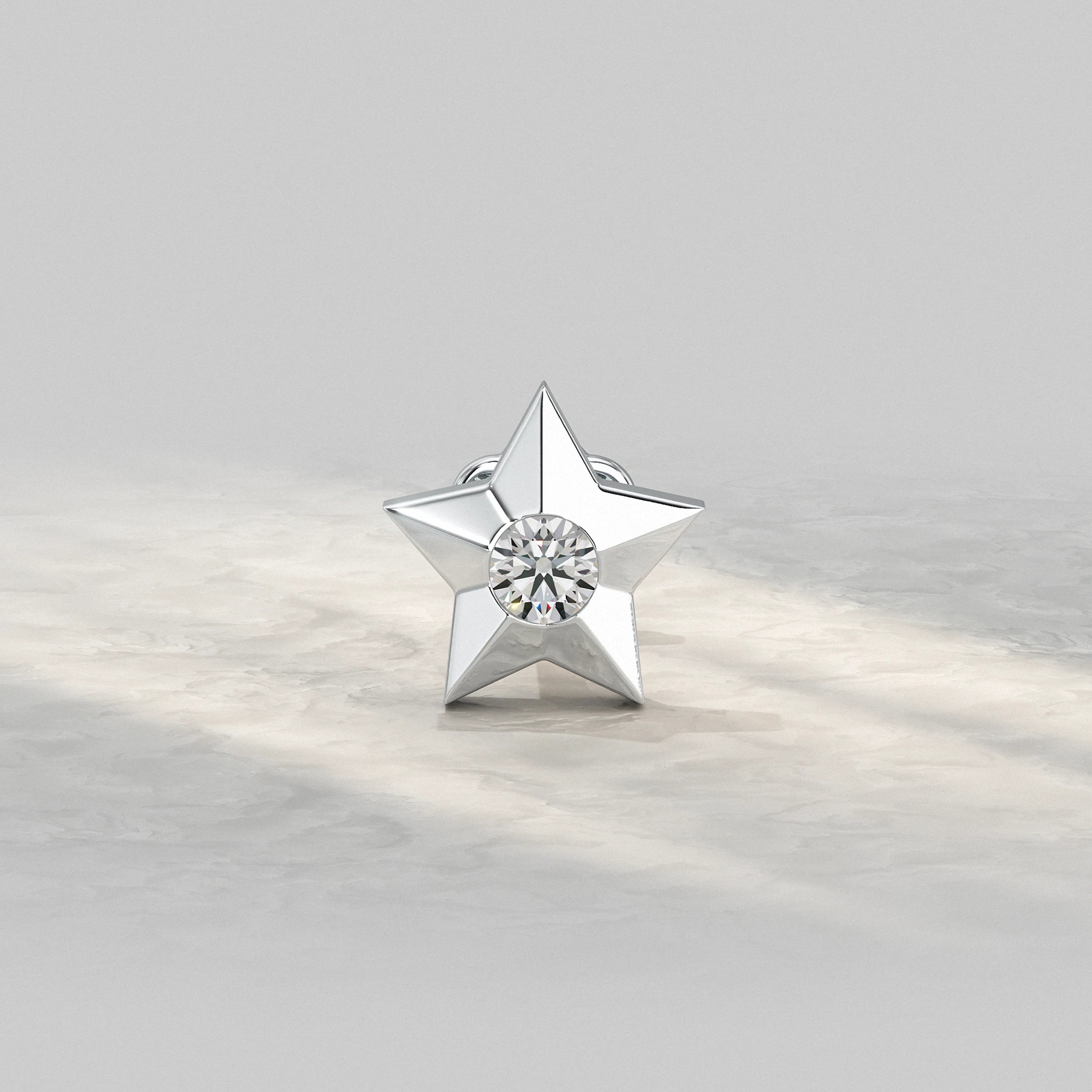 Elegant-Silver-Nose-Pin-With-Star-Motif-And-Sparkling-Diamond