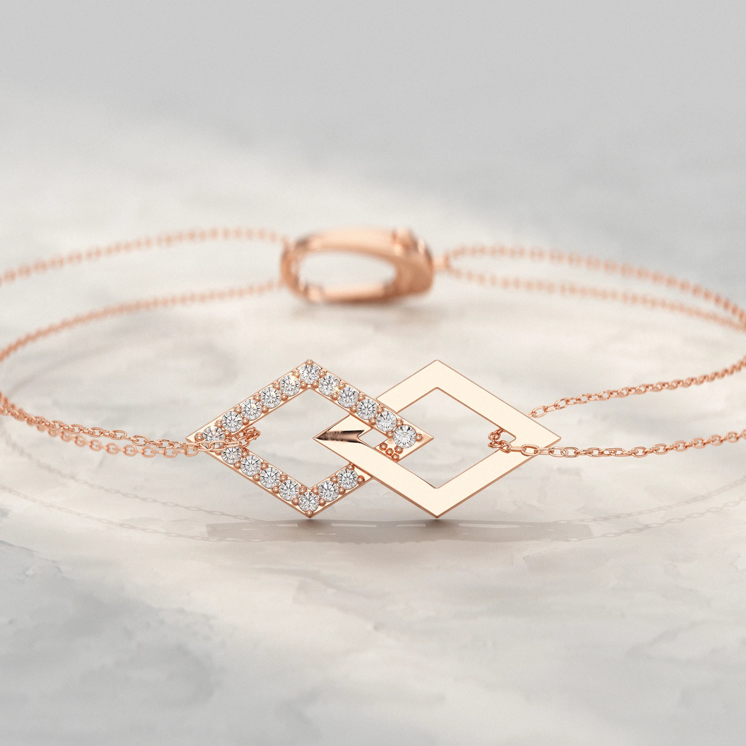 Kite Shaped Link Chain Bracelet
