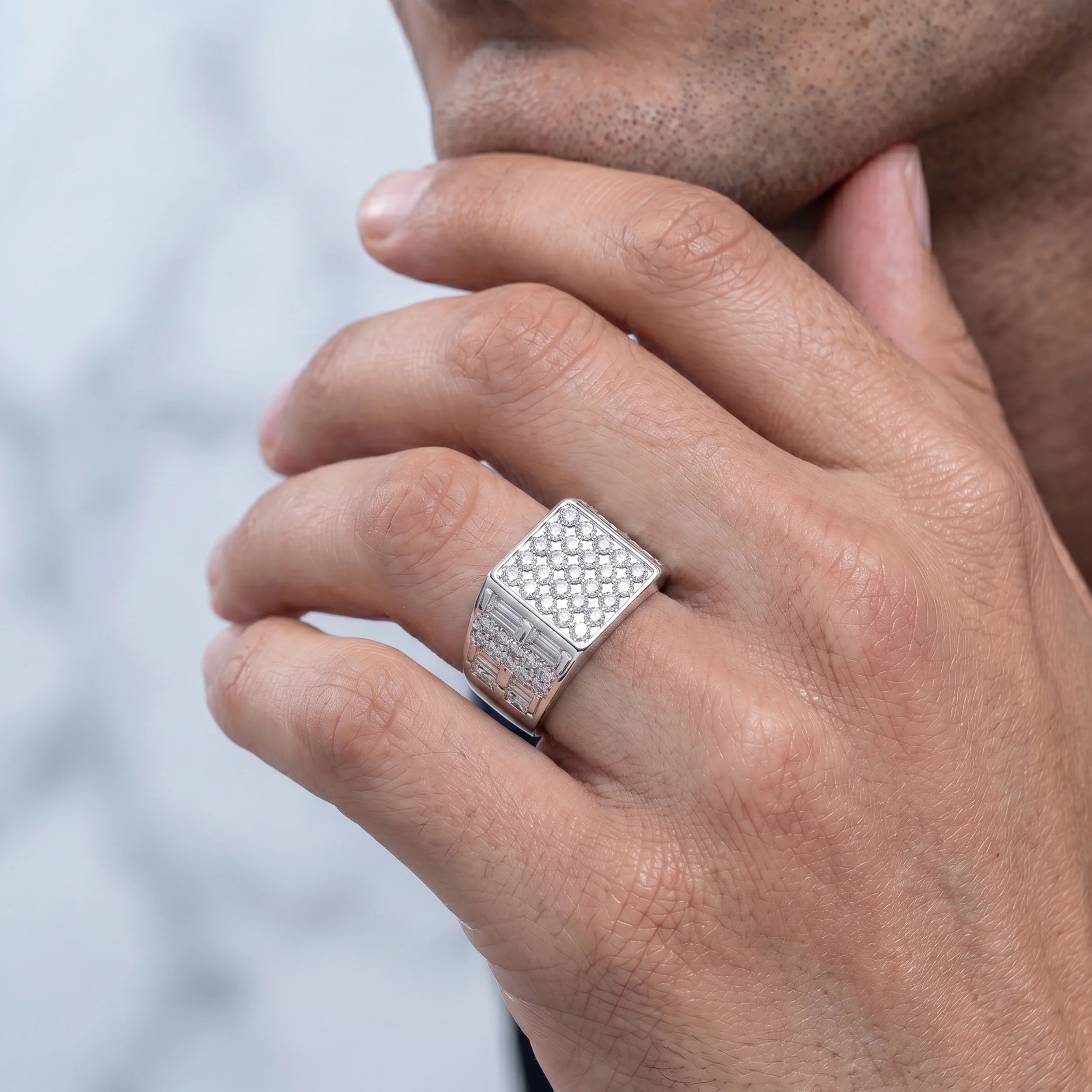 Round Diamond Grid Cluster Men's Ring Band