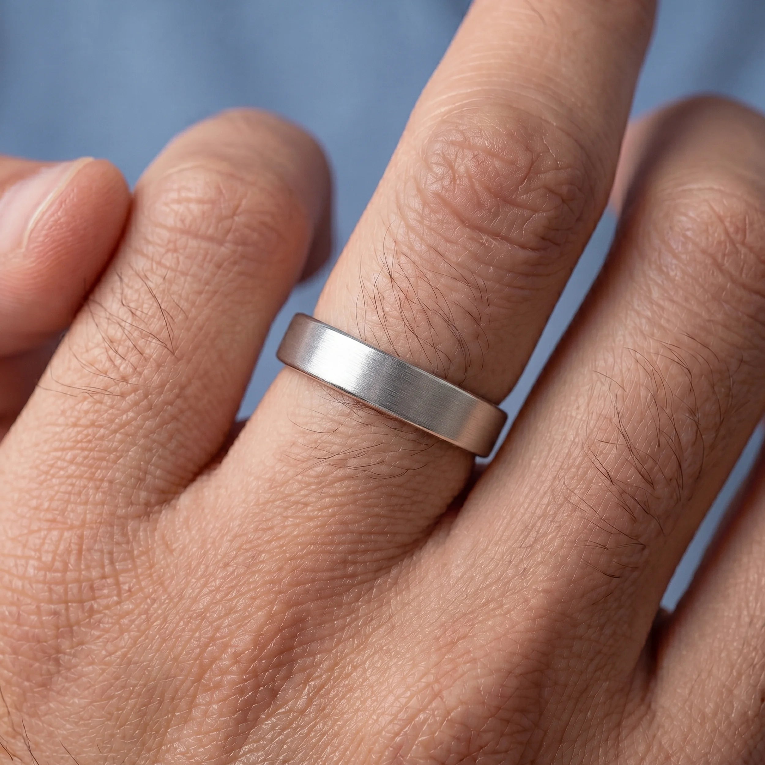 Plain Round Gemstone Inside Men's Band Band